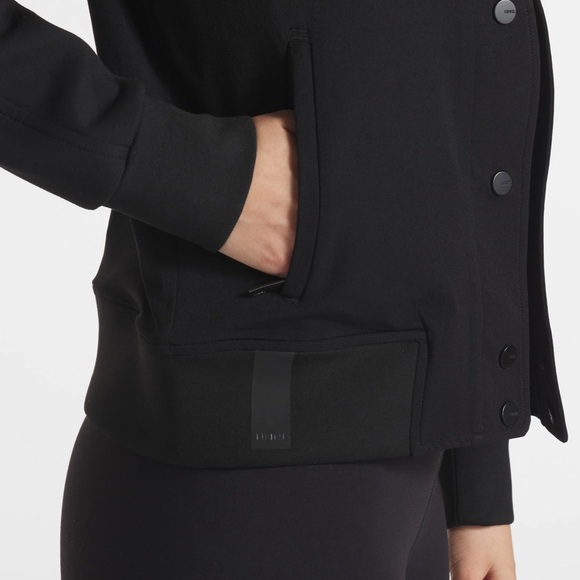 UNRL Jetset Bomber Jacket - Picture 5 of 14